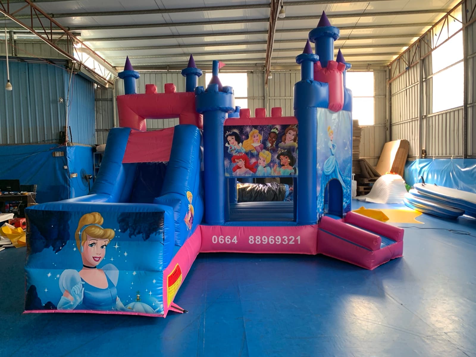Bouncing castle model 7