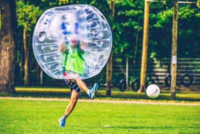Bubble fodbold-kamp i aktion